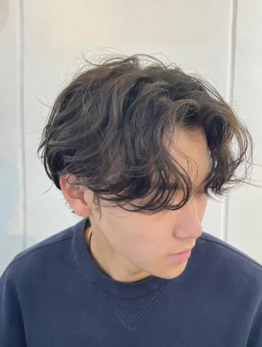 不羈中分微捲瀏海