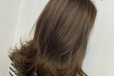 啞啡氣質髮尾外捲中長髮